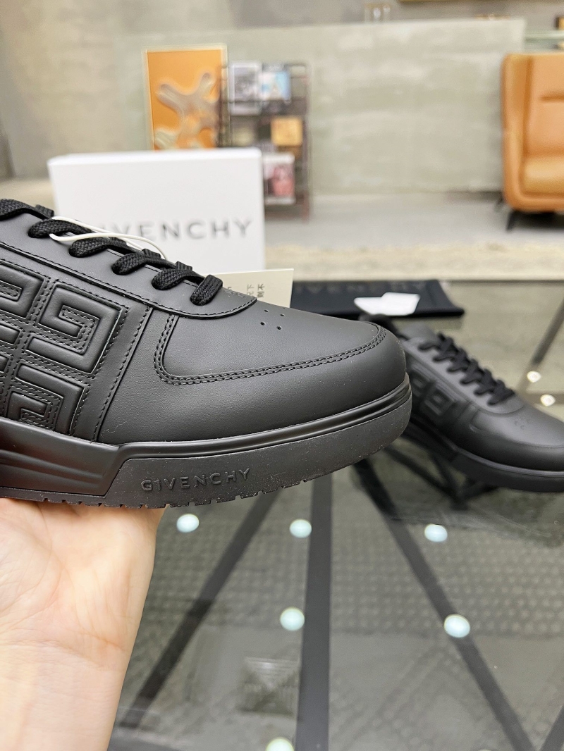 Givenchy Sneakers